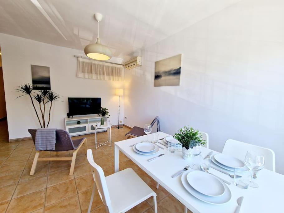 Butibamba Beach Apartment لا كالا ذي ميخاس المظهر الخارجي الصورة