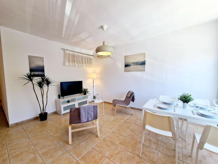 Butibamba Beach Apartment لا كالا ذي ميخاس المظهر الخارجي الصورة